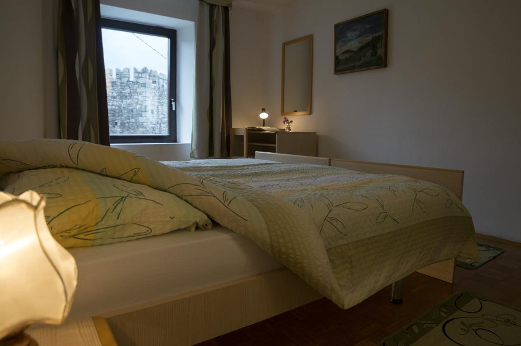 Apartmaji In Sobe Marija Jera Štanjel Habitación foto