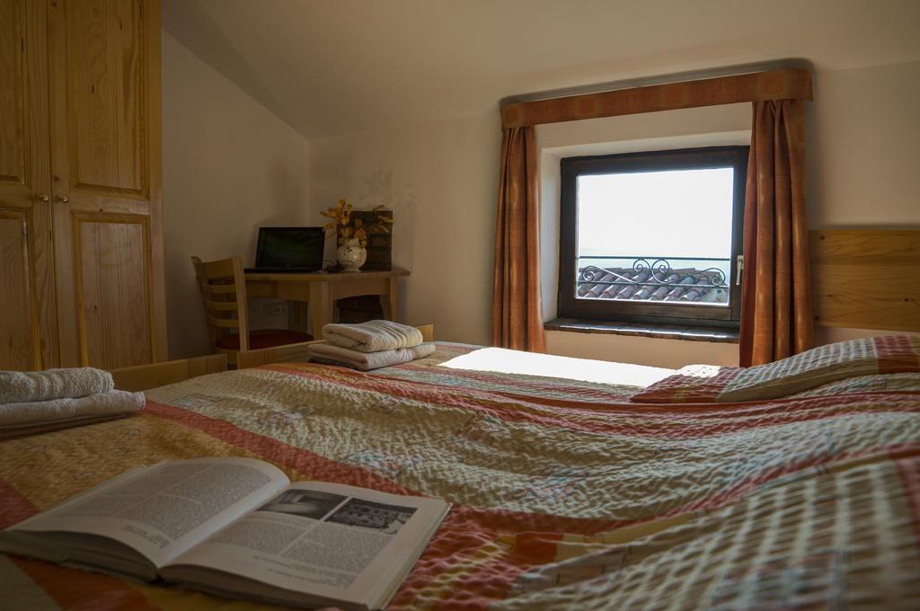 Apartmaji In Sobe Marija Jera Štanjel Habitación foto